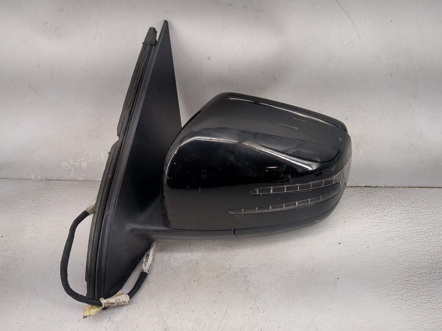 2013-2016 Mercedes-Benz Gl450 Driver Side View Mirror - Left Door Mirror OEM Used - Oemusedautoparts1.com