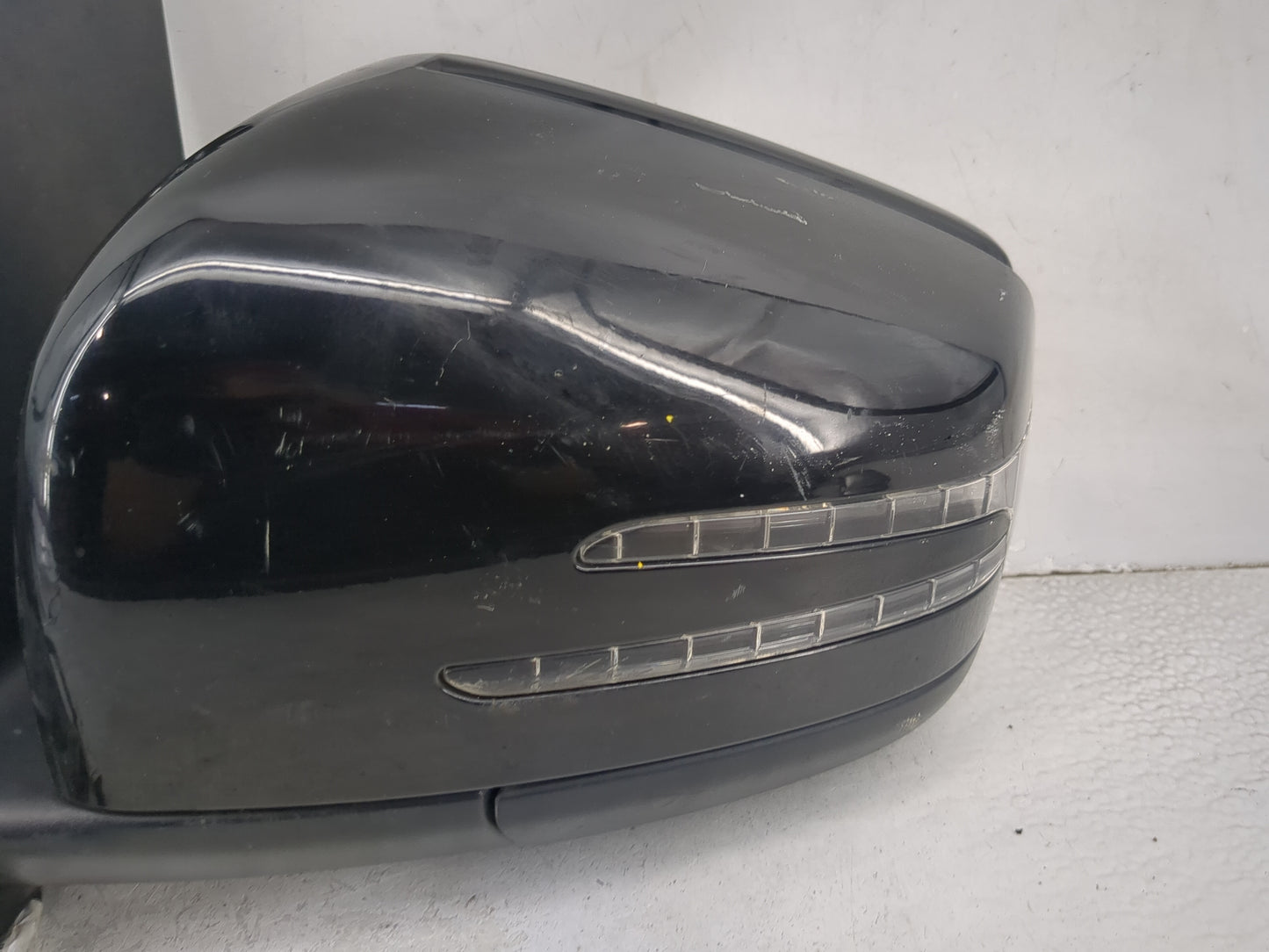 2013-2016 Mercedes-Benz Gl450 Driver Side View Mirror - Left Door Mirror OEM Used - Oemusedautoparts1.com