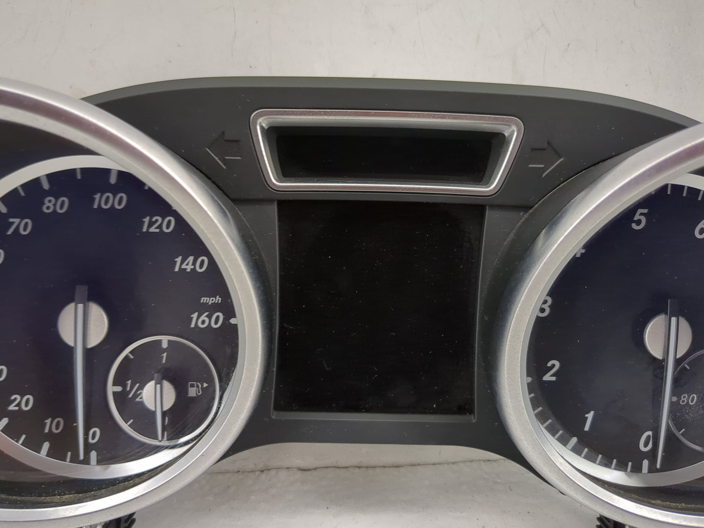 2013 Mercedes-Benz Gl450 Instrument Cluster Speedometer Gauges P/N:A1669003106 0263683115, A1669017401, A1669022003 Miles: F