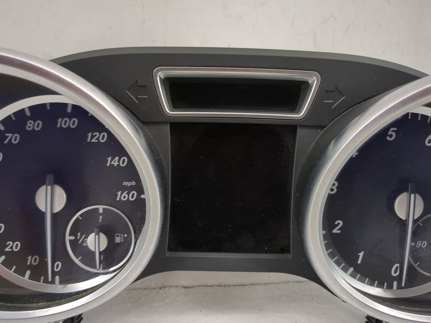 2013 Mercedes-Benz Gl450 Instrument Cluster Speedometer Gauges P/N:A1669003106 0263683115, A1669017401, A1669022003 Miles: F