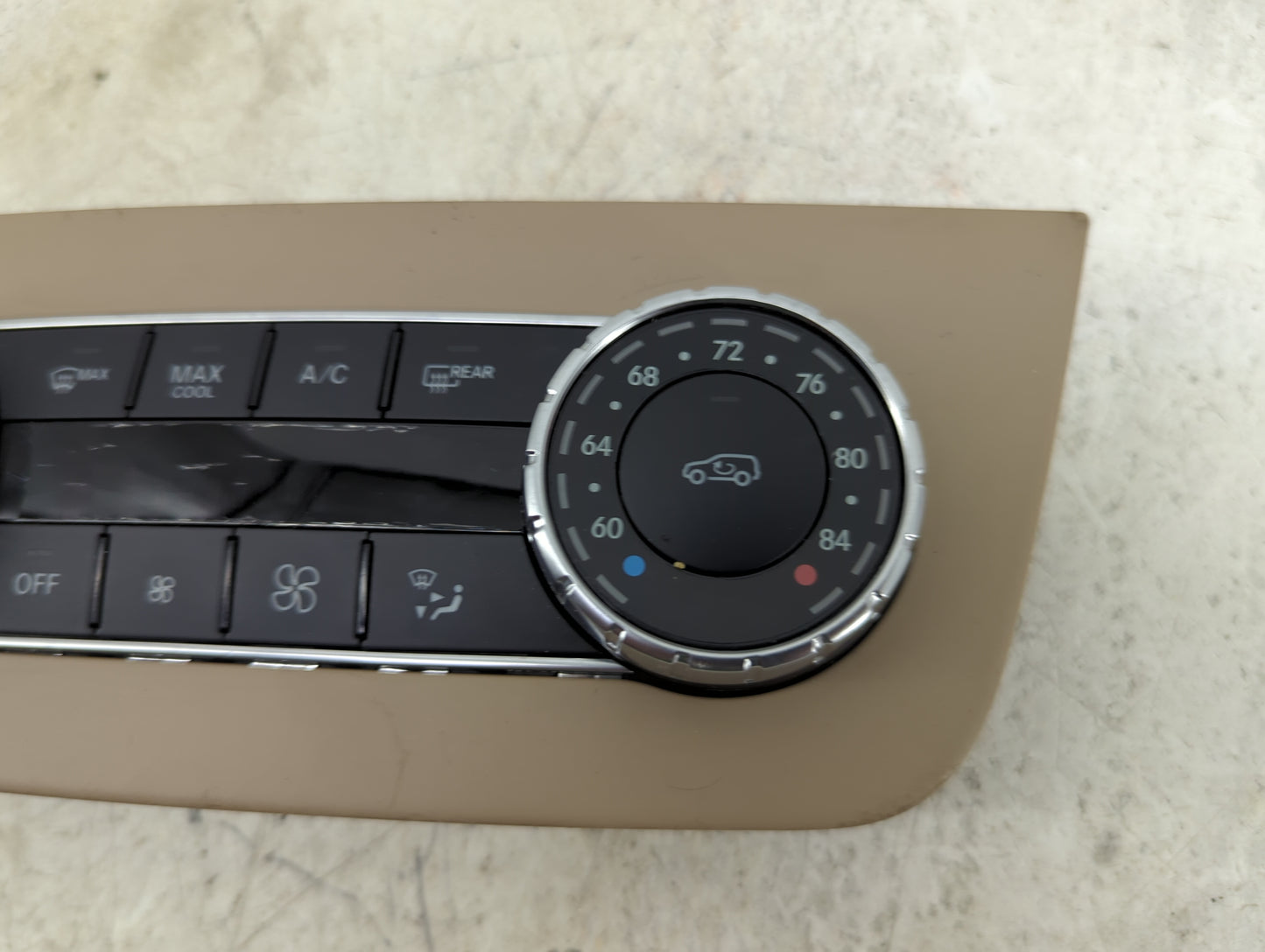 2013 Mercedes-Benz Gl450 Climate Control Module Temperature AC/Heater Replacement P/N:A1669007008 Fits OEM Used Auto Parts -