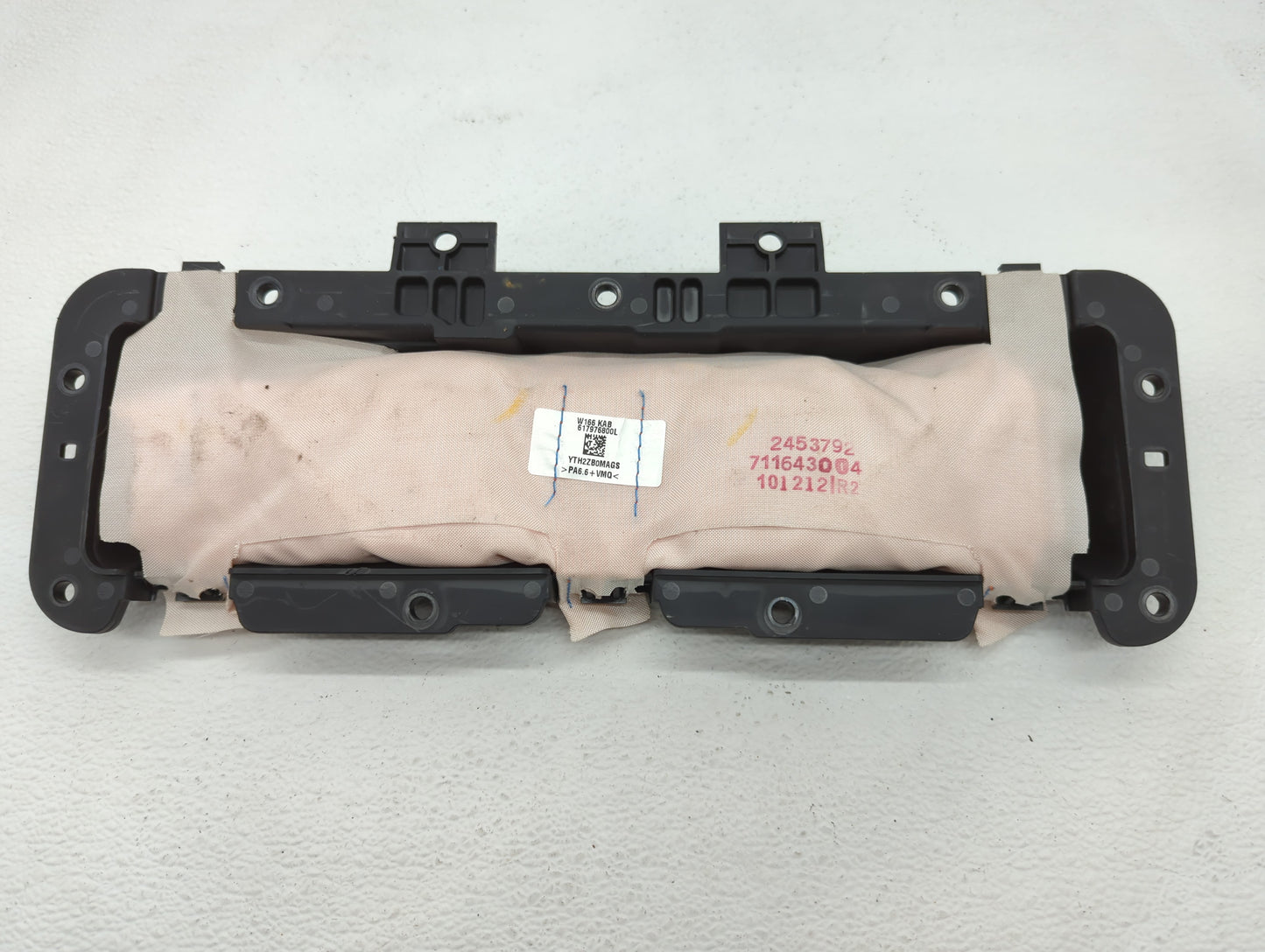2013-2016 Mercedes-Benz Gl450 Air Bag Driver Left Knee OEM P/N:YTH2ZB0MAGS W166KAB Fits OEM Used Auto Parts - Oemusedautopar