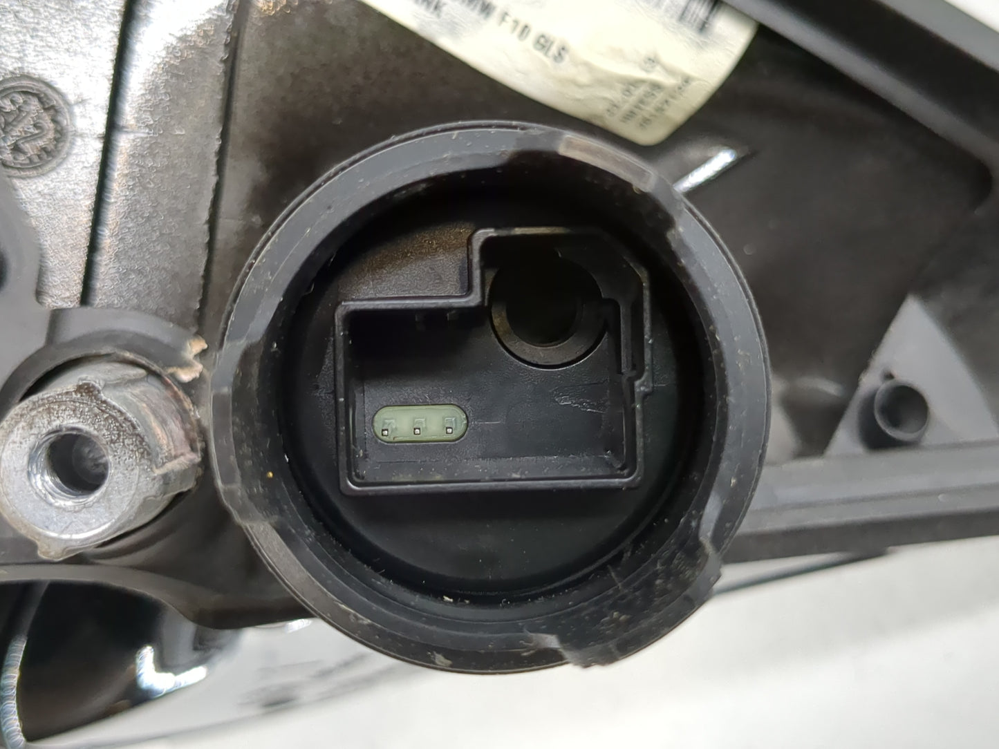 2013 Mercedes-Benz Glc300 Driver Side View Mirror - Left Door Mirror OEM Used - Oemusedautoparts1.com