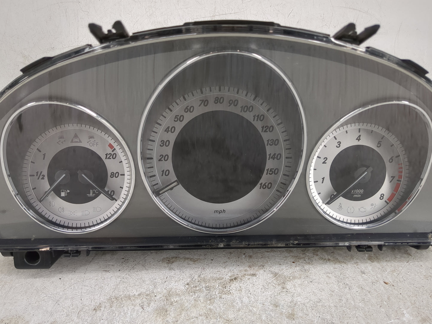2013 Mercedes-Benz Glk350 Instrument Cluster Speedometer Gauges P/N:A2049005309 A2C81600800, A2C37587700 Miles:137K Fits OEM