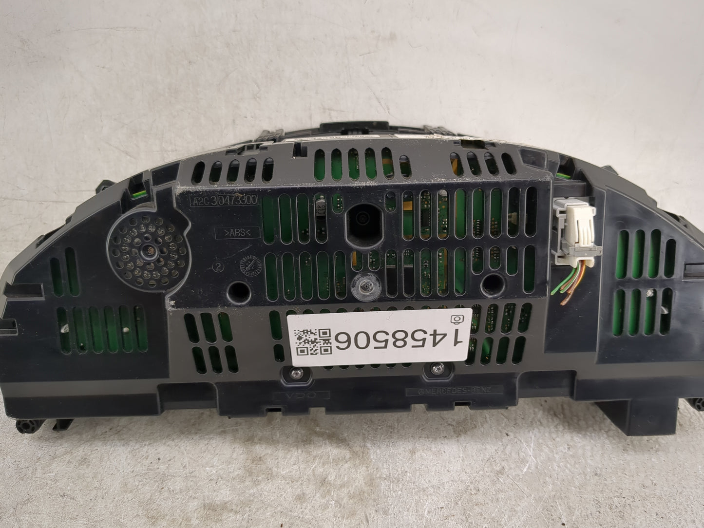 2013 Mercedes-Benz Glk350 Instrument Cluster Speedometer Gauges P/N:A2049005309 A2C81600800, A2C37587700 Miles:137K Fits OEM