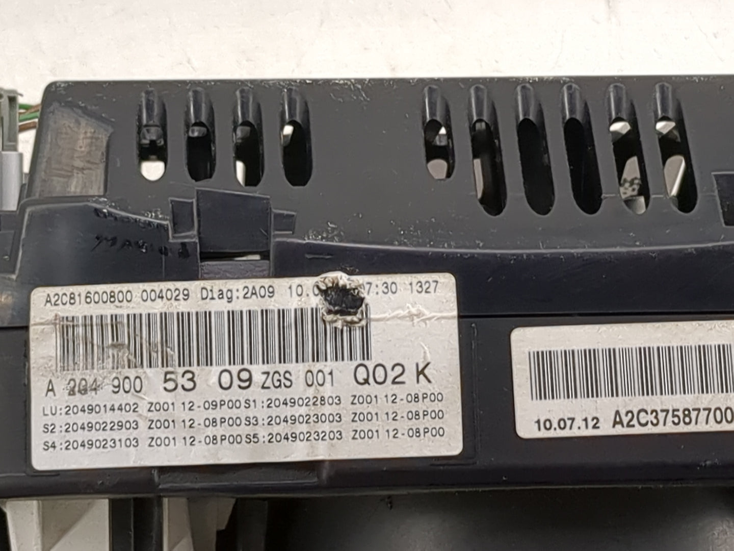 2013 Mercedes-Benz Glk350 Instrument Cluster Speedometer Gauges P/N:A2049005309 A2C81600800, A2C37587700 Miles:137K Fits OEM