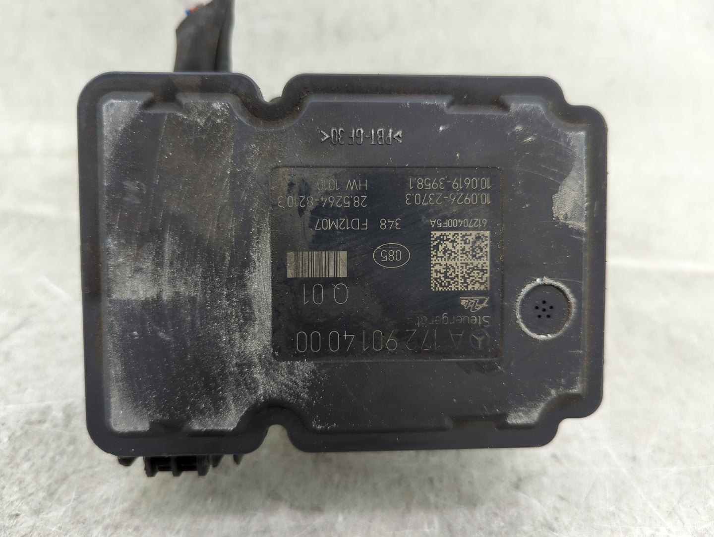 2013-2015 Mercedes-Benz Glk350 ABS Pump Control Module Replacement P/N:A0095405281 A1729014000 Fits Fits 2013 2014 2015 OEM 