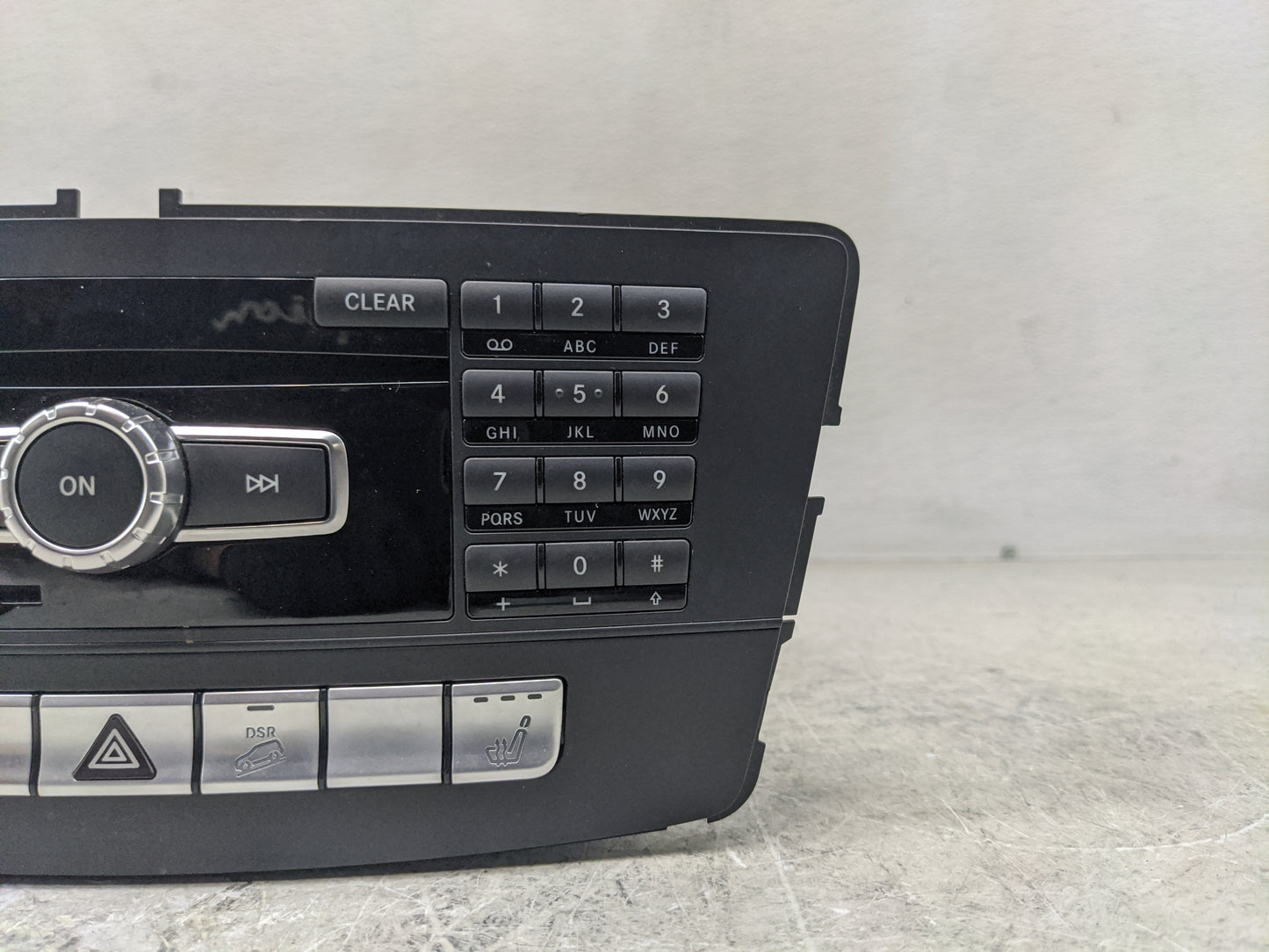 2013 Mercedes-Benz Ml250 Radio AM FM Cd Player Receiver Replacement P/N:A 166 900 01 09 Fits OEM Used Auto Parts - Oemusedau