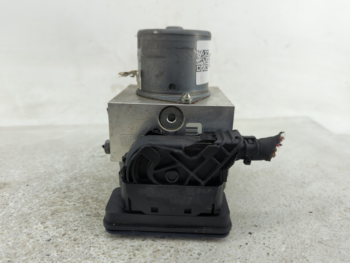 2012-2013 Mercedes-Benz Ml350 ABS Pump Control Module Replacement P/N:A166 431 4612 Fits Fits 2012 2013 OEM Used Auto Parts 