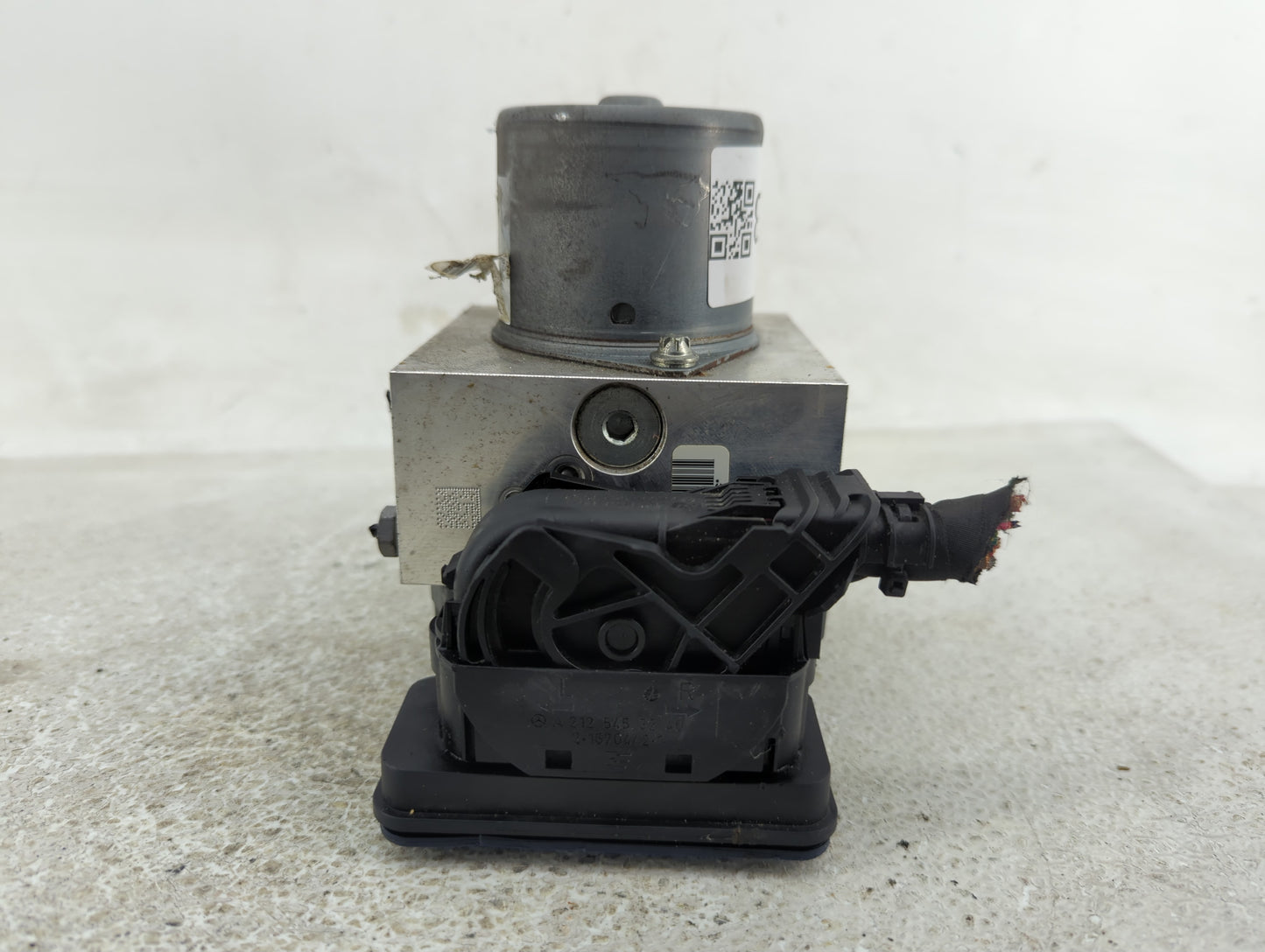 2012-2013 Mercedes-Benz Ml350 ABS Pump Control Module Replacement P/N:A166 431 4612 Fits Fits 2012 2013 OEM Used Auto Parts 