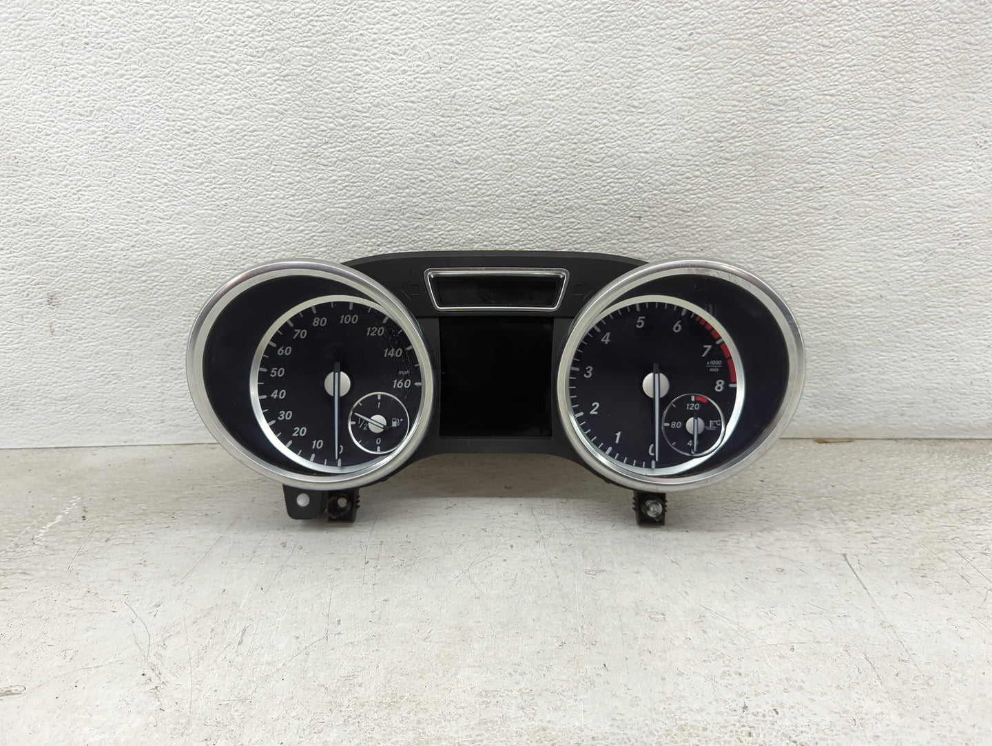 2013 Mercedes-Benz Ml350 Instrument Cluster Speedometer Gauges P/N:A166 900 34 06 Miles: Fits OEM Used Auto Parts - Oemuseda