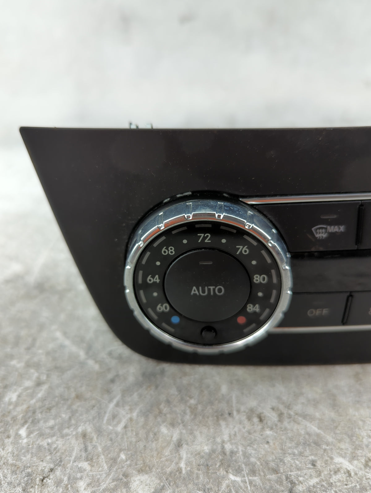 2013 Mercedes-Benz Ml350 Climate Control Module Temperature AC/Heater Replacement P/N:A1669007008 Fits OEM Used Auto Parts -