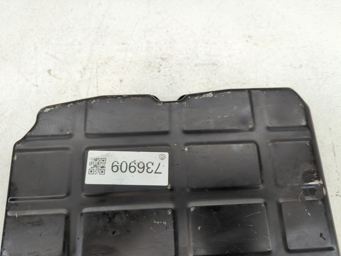 2012-2015 Mercedes-Benz Ml350 Engine Oil Pan P/N:2112709900 Fits Fits 2012 2013 2014 2015 2016 2017 OEM Used Auto Parts - Oe
