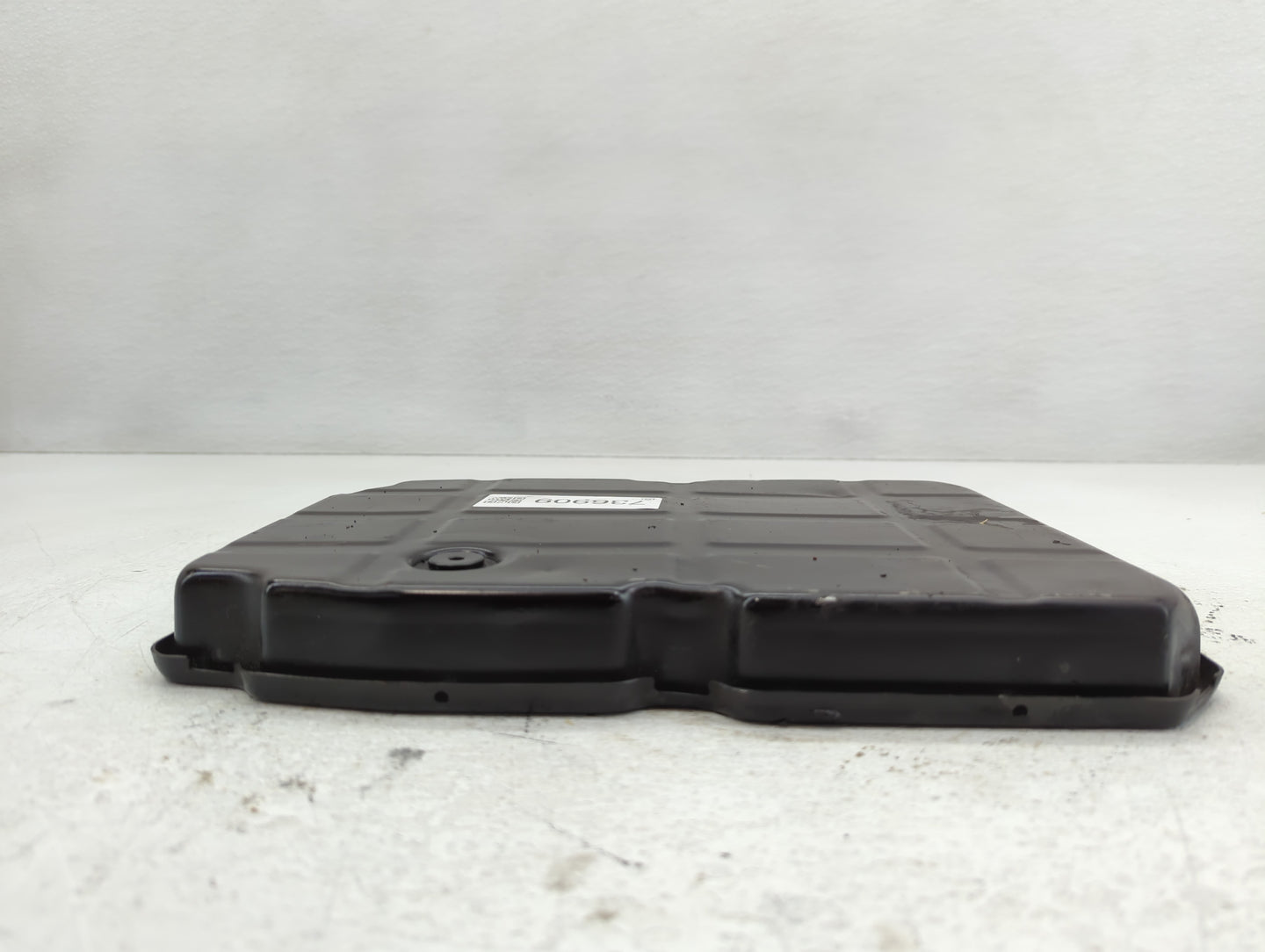 2012-2015 Mercedes-Benz Ml350 Engine Oil Pan P/N:2112709900 Fits Fits 2012 2013 2014 2015 2016 2017 OEM Used Auto Parts - Oe
