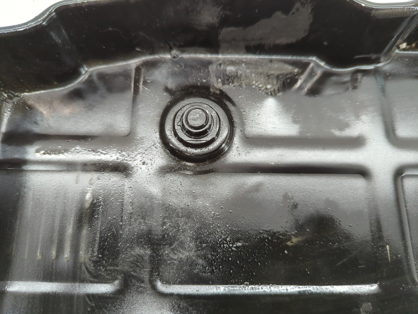 2012-2015 Mercedes-Benz Ml350 Engine Oil Pan P/N:2112709900 Fits Fits 2012 2013 2014 2015 2016 2017 OEM Used Auto Parts - Oe