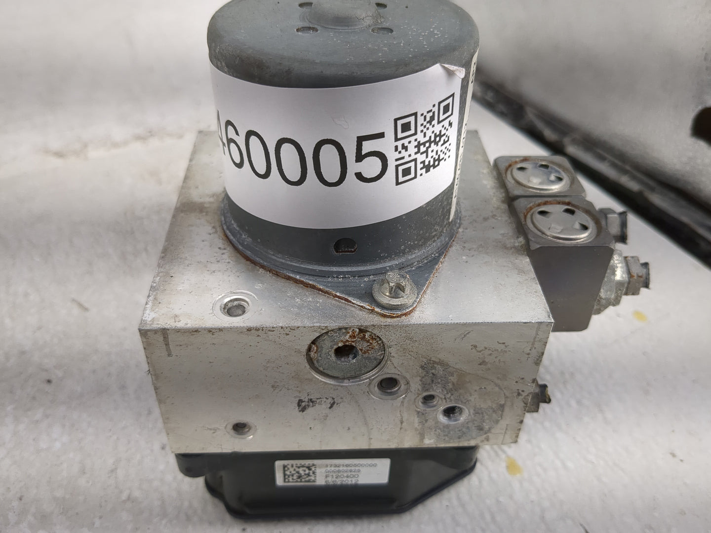 2012-2013 Mercedes-Benz Ml550 ABS Pump Control Module Replacement P/N:A16643147112 LM2208C02488E, WH1035680 Fits Fits 2012 2