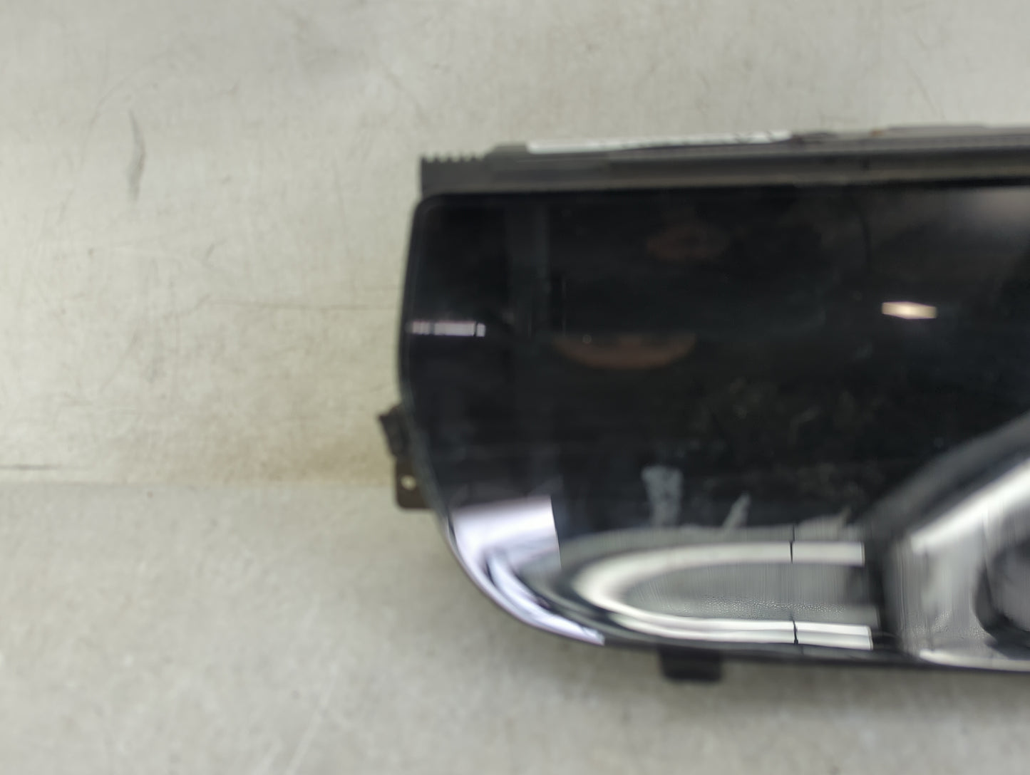 Mercedes-benz S-class Information Display Screen - Oemusedautoparts1.com