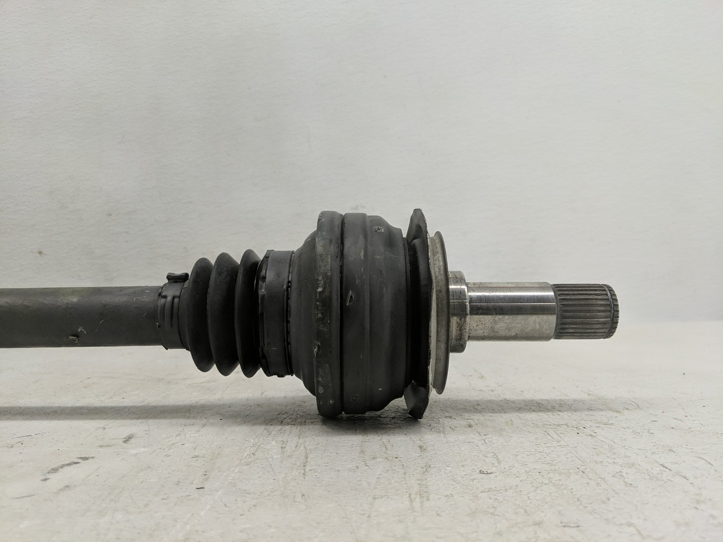 Mercedes-benz S400 Axle Shaft Front Driver Cv C/v - Oemusedautoparts1.com