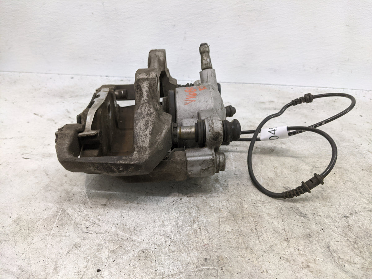 Mercedes-benz Slk Class Front Passenger Right Brake Caliper - Oemusedautoparts1.com