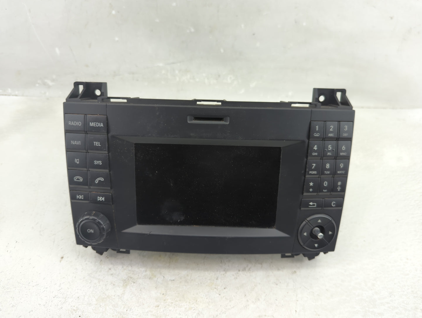 2013 Mercedes-Benz Sprinter 2500 Radio AM FM Cd Player Receiver Replacement P/N:A9069000203 Fits OEM Used Auto Parts - Oemus