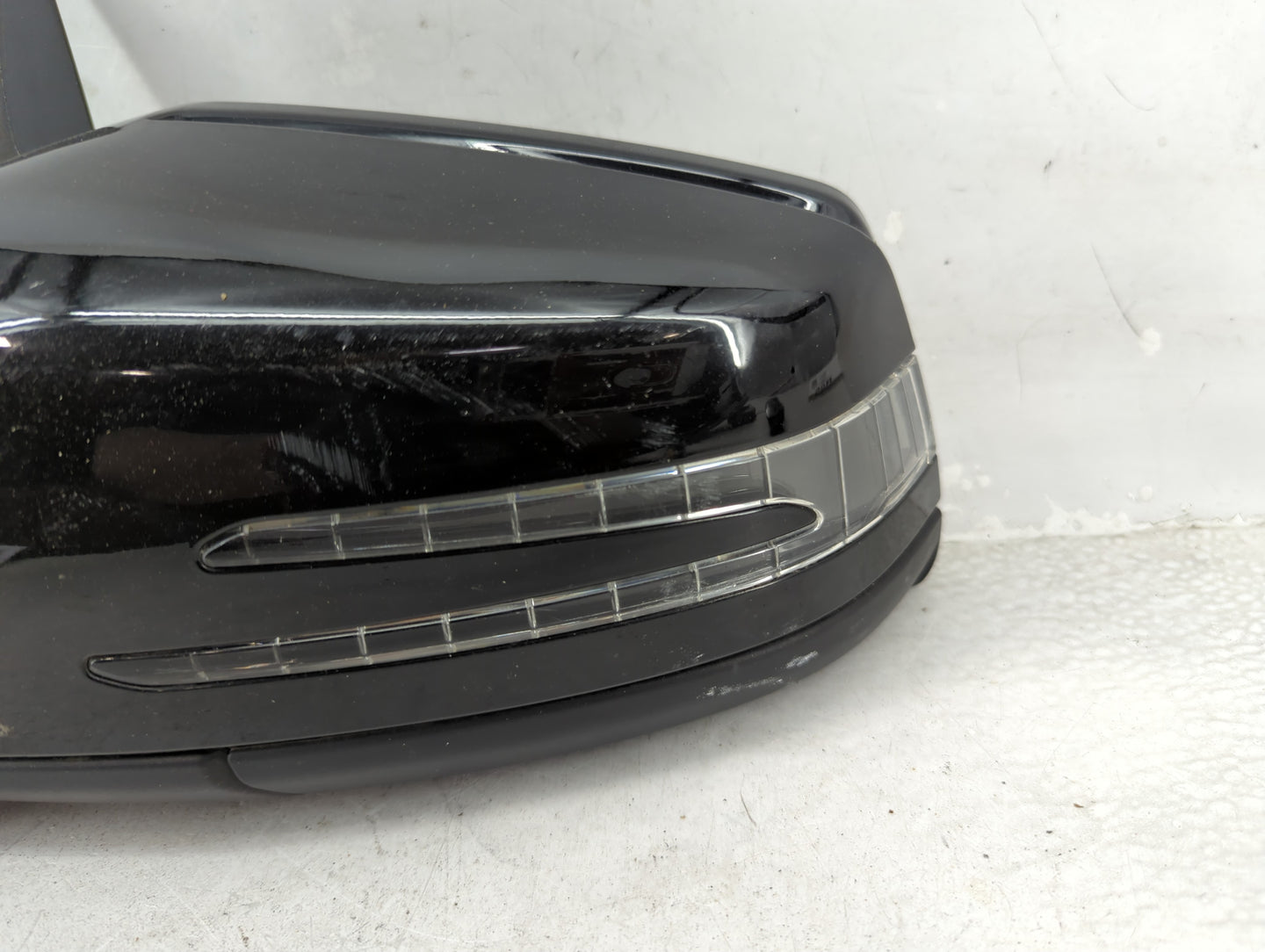 2013 Mercedes C-Class Driver Side View Mirror - Left Door Mirror OEM Used - Oemusedautoparts1.com