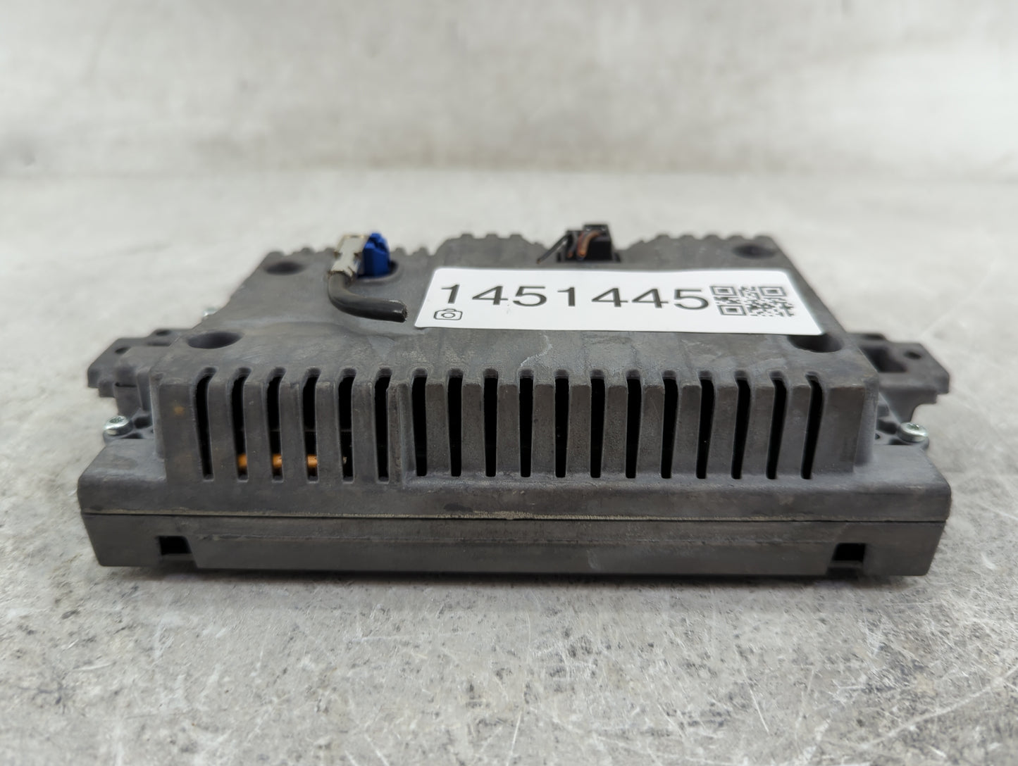 Mercedes C-class Information Display Screen - Oemusedautoparts1.com