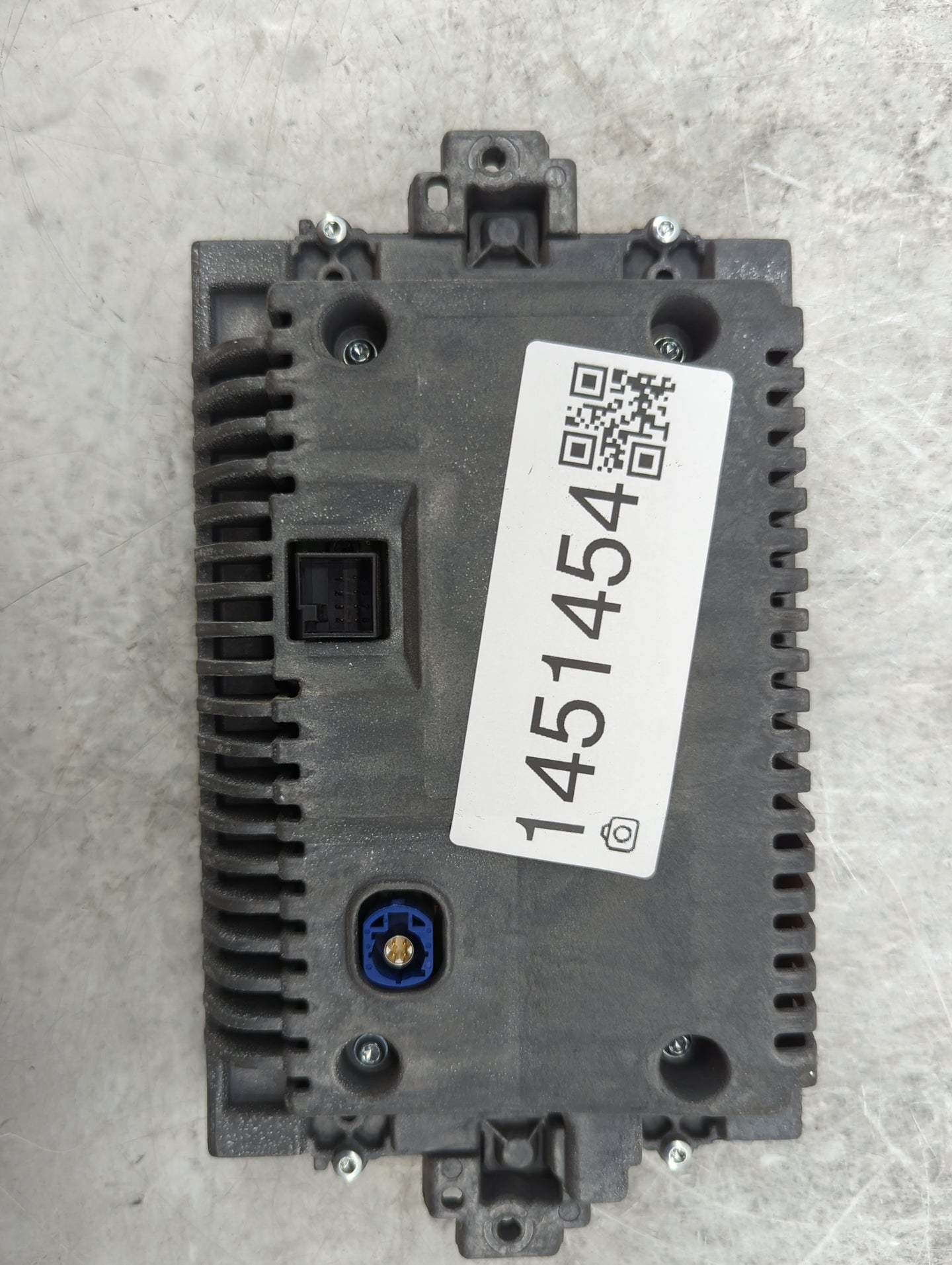 Mercedes C-class Information Display Screen - Oemusedautoparts1.com