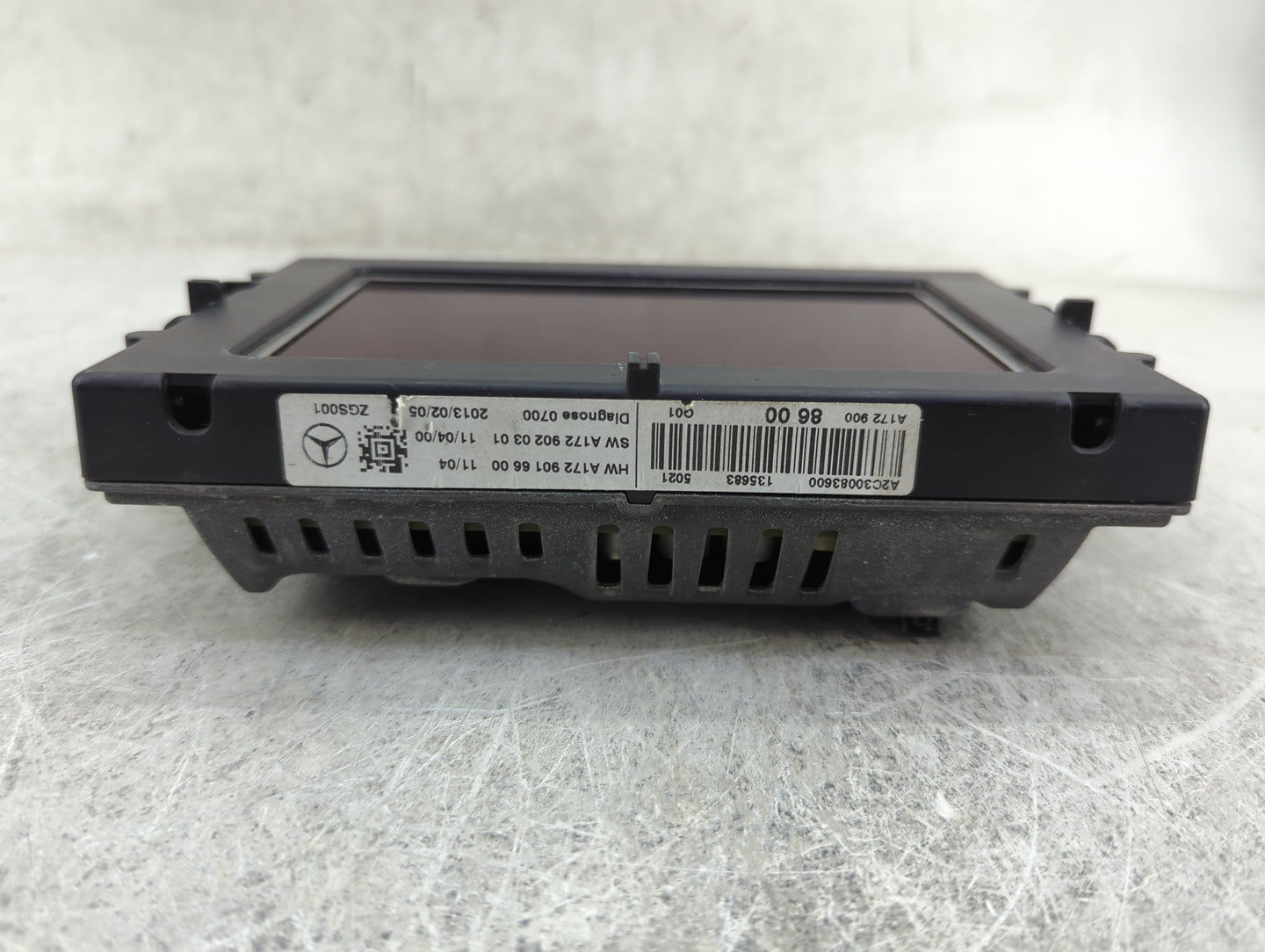 Mercedes C-class Information Display Screen - Oemusedautoparts1.com