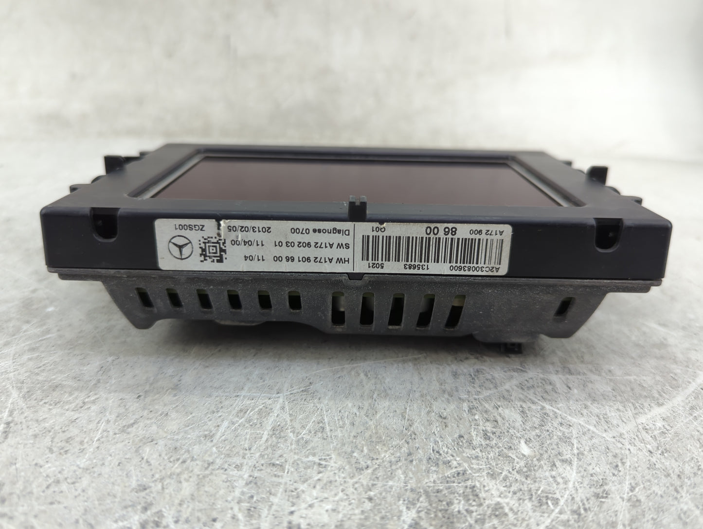 Mercedes C-class Information Display Screen - Oemusedautoparts1.com