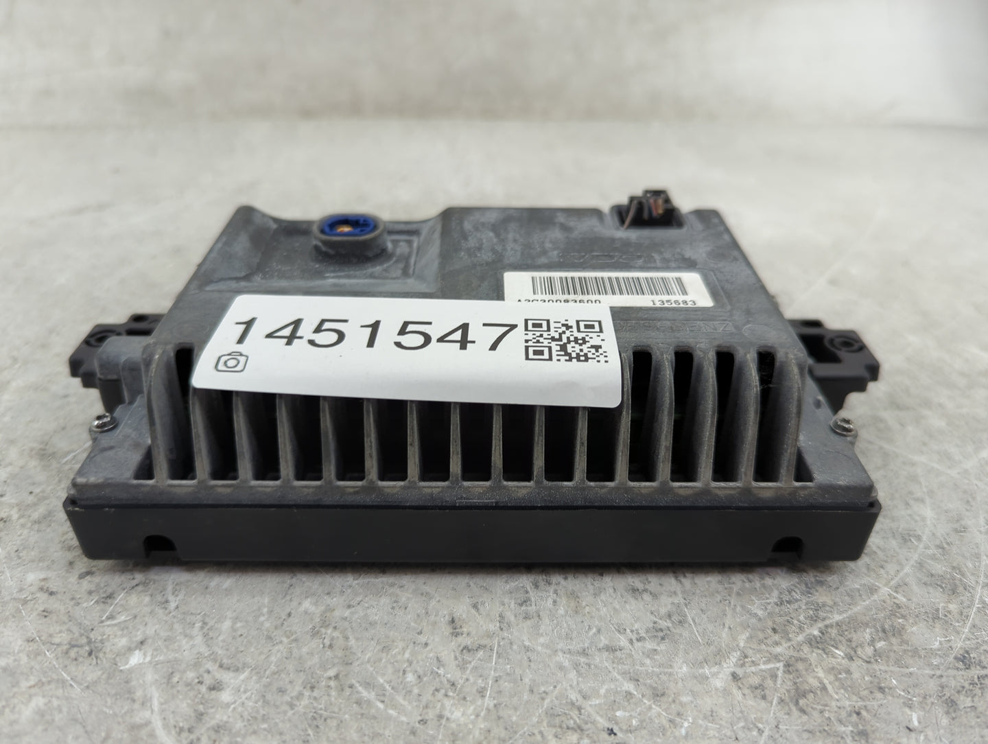 Mercedes C-class Information Display Screen - Oemusedautoparts1.com