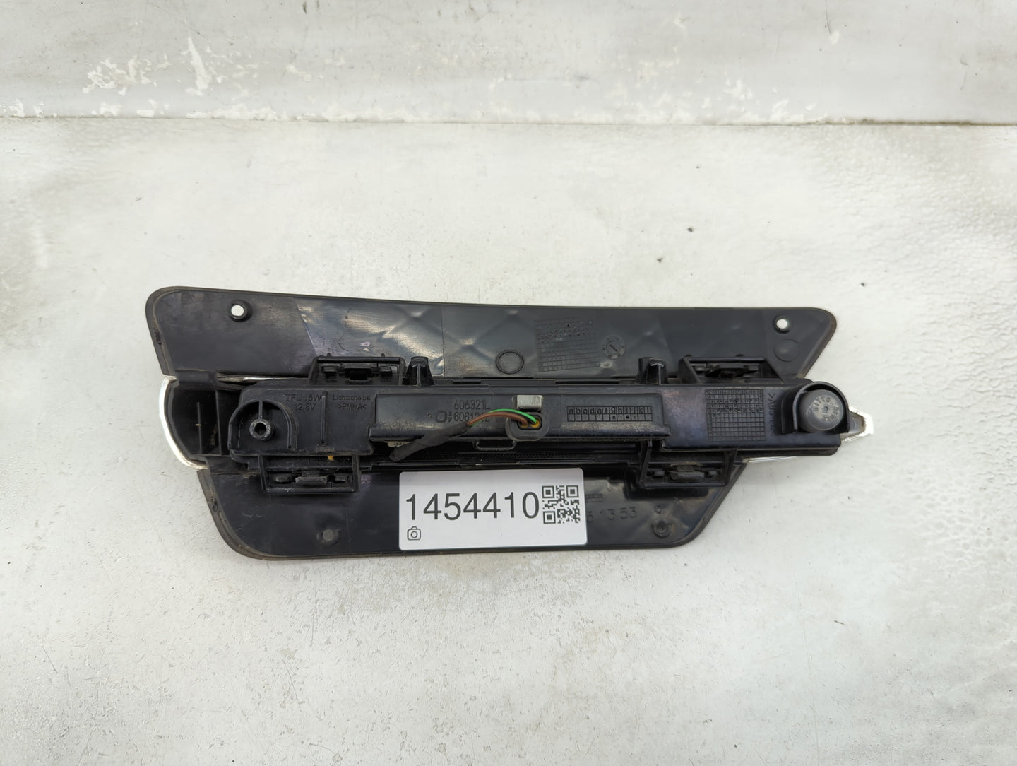 Mercedes C-class Driver Left Oem Front Light Lamp Black 1454410 - Oemusedautoparts1.com