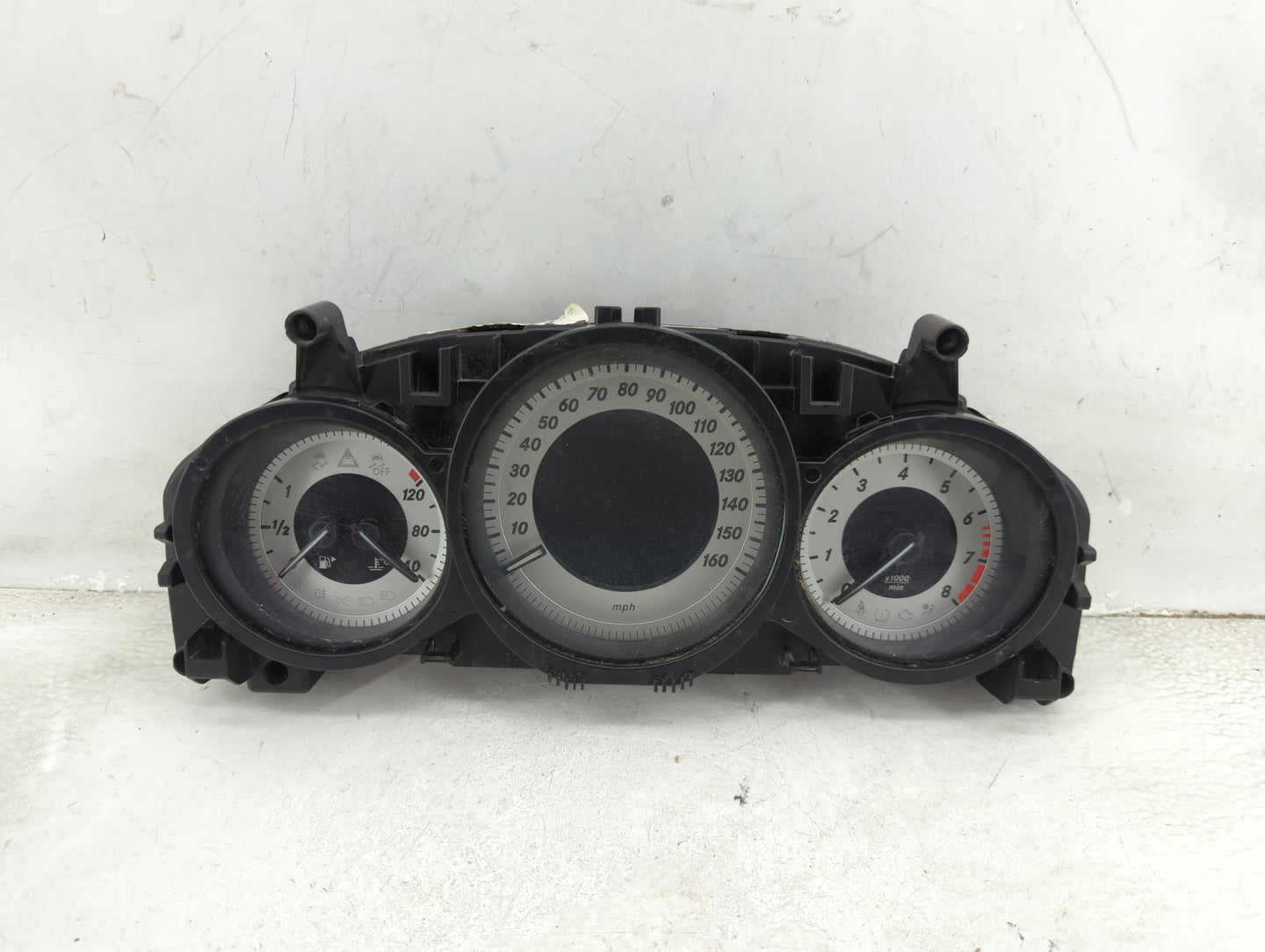 2013 Mercedes C-class Speedometer Instrument Cluster Gauges - Oemusedautoparts1.com