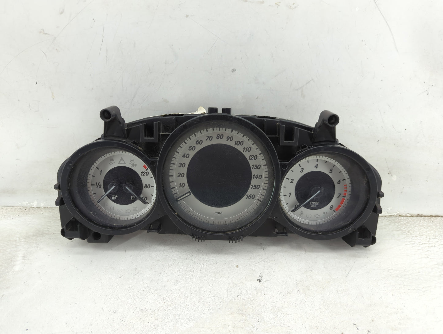 2013 Mercedes C-class Speedometer Instrument Cluster Gauges - Oemusedautoparts1.com