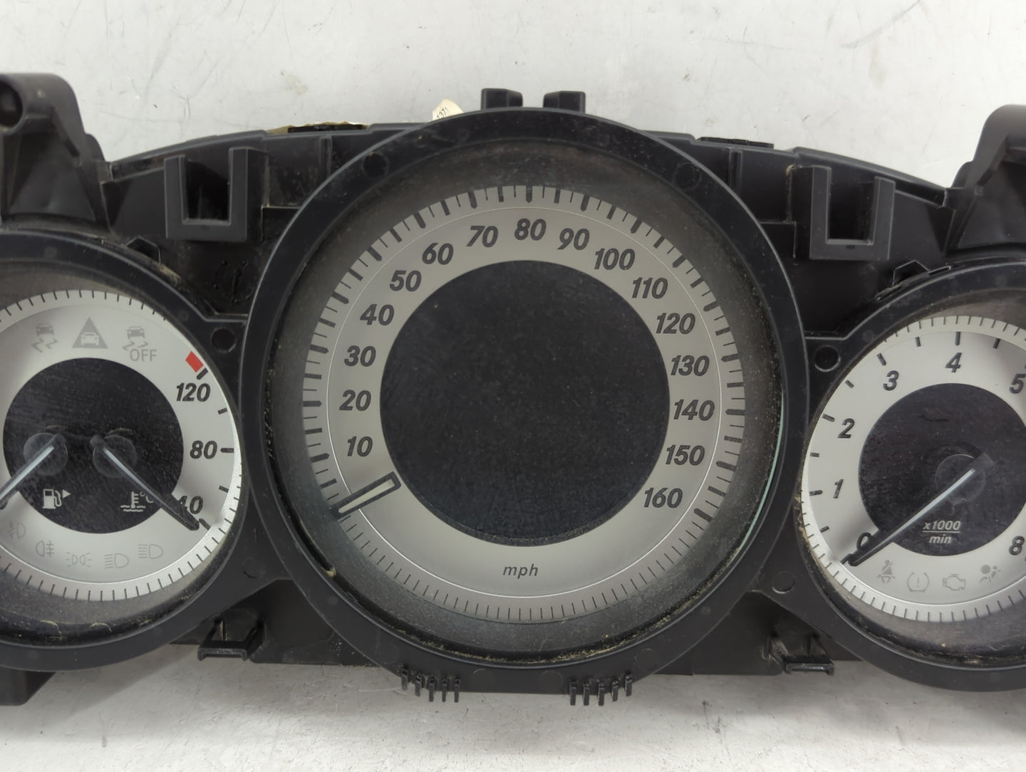 2013 Mercedes C-class Speedometer Instrument Cluster Gauges - Oemusedautoparts1.com