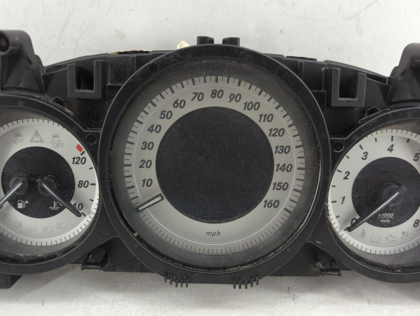 2013 Mercedes C-class Speedometer Instrument Cluster Gauges - Oemusedautoparts1.com