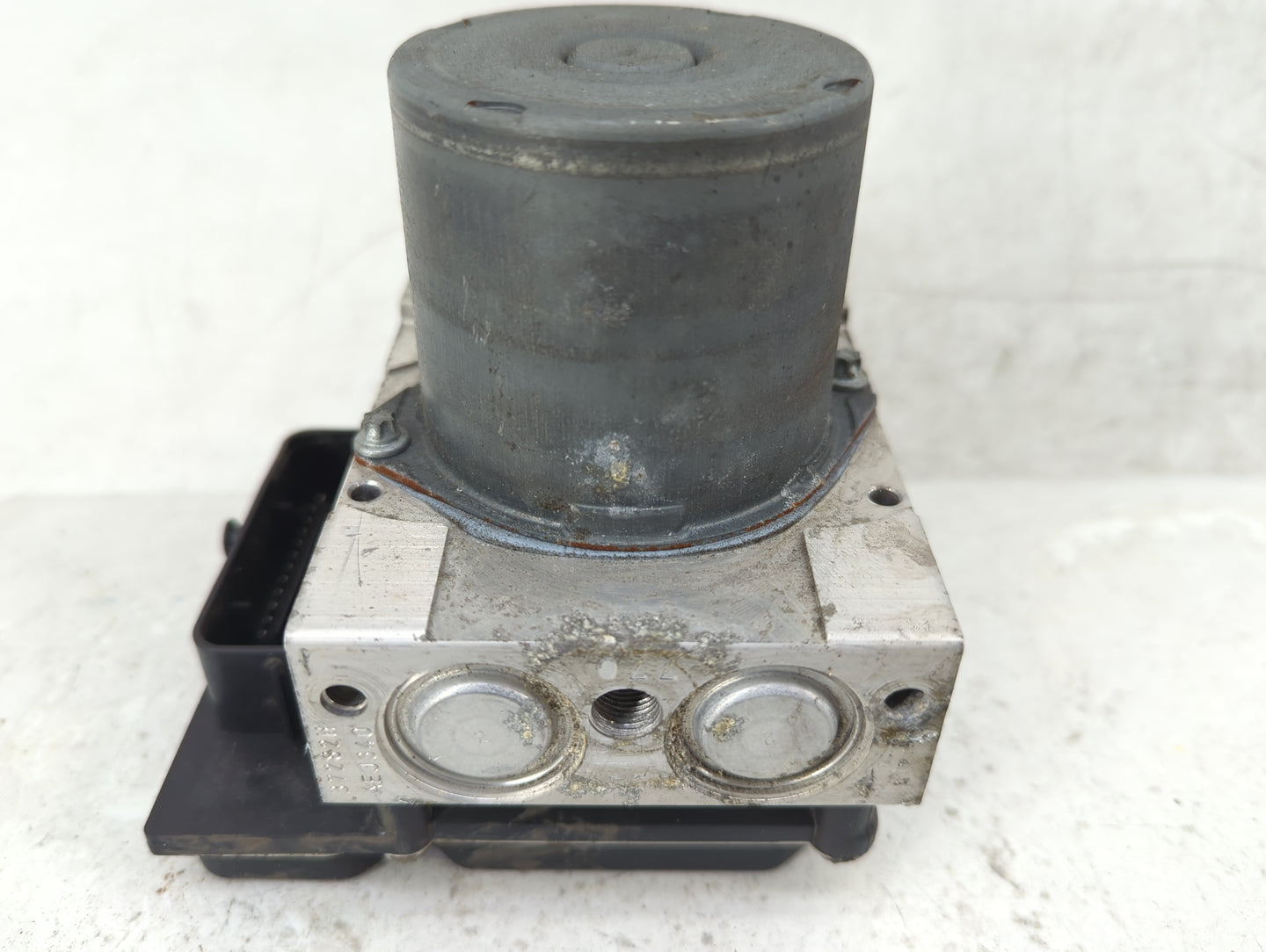 2013 Mercedes Benz E350 ABS Pump Control Module Replacement P/N:0265236467 A2184310812, 0265951745 Fits Fits 2014 OEM Used A