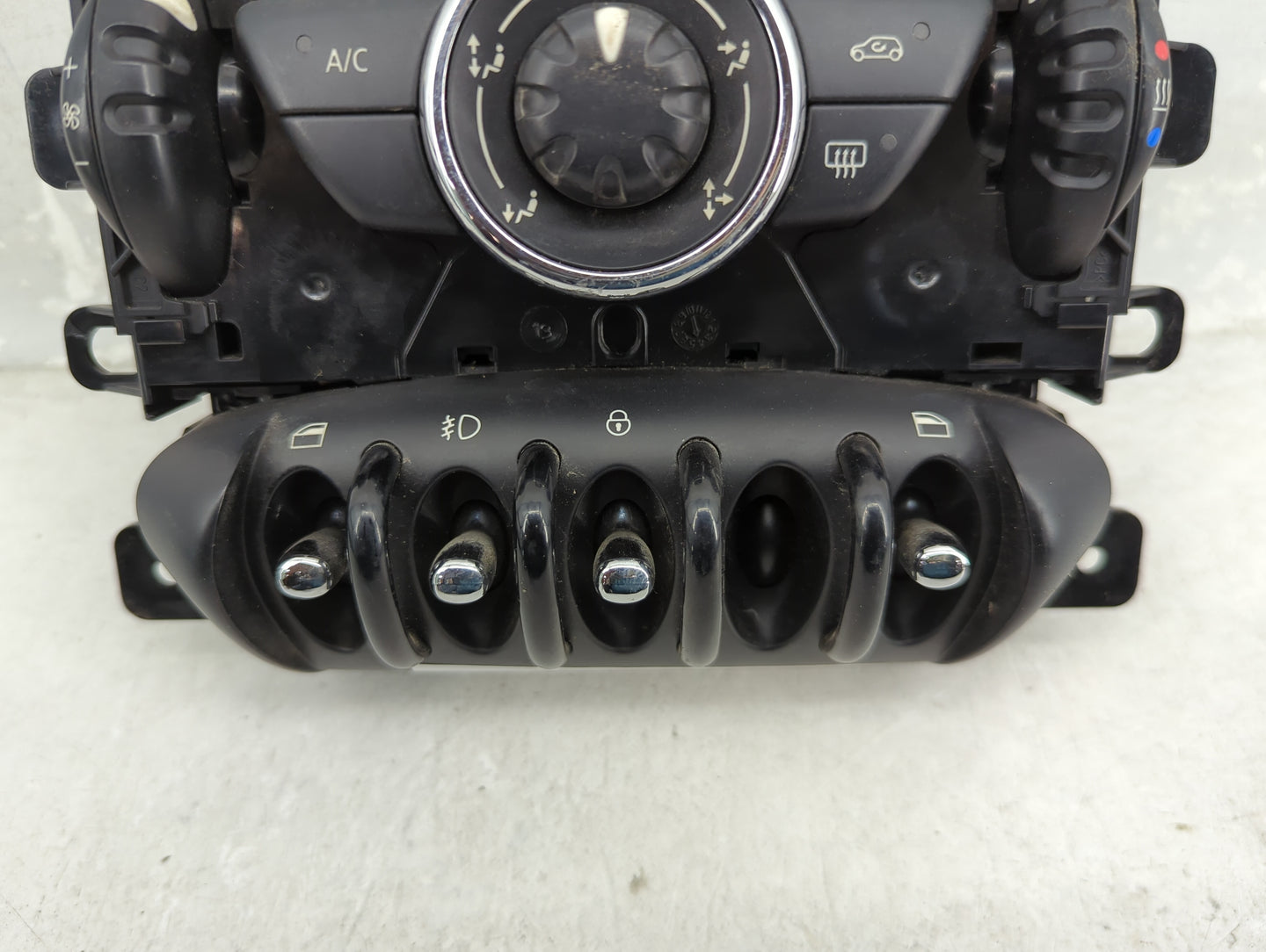 2013 Mini Clubman Climate Control Module Temperature AC/Heater Replacement P/N:3457352 Fits Fits 2011 2012 2014 OEM Used Aut
