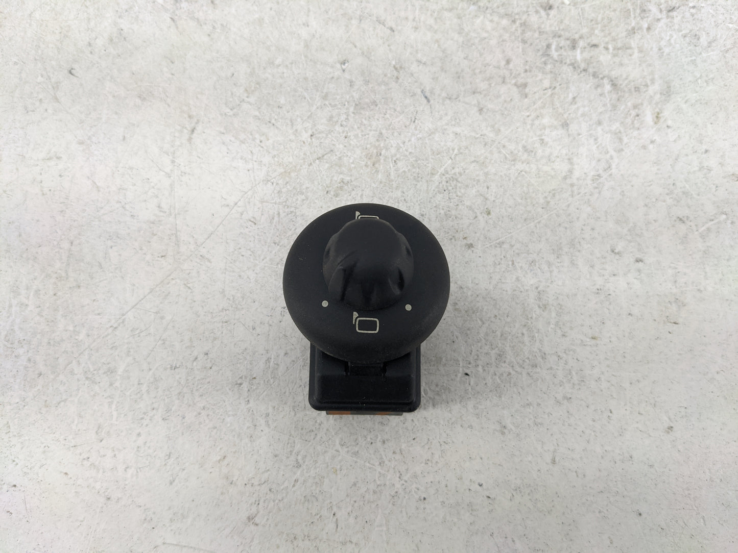2013 Mini Clubman Driver Left Door Mirror Power Switch - Oemusedautoparts1.com