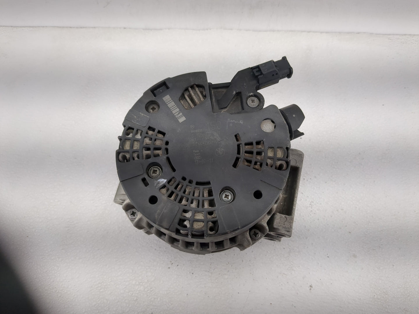 2009-2014 Mini Cooper Alternator Replacement Generator Charging Assembly Engine OEM P/N:0 125 711 011 Fits OEM Used Auto Par