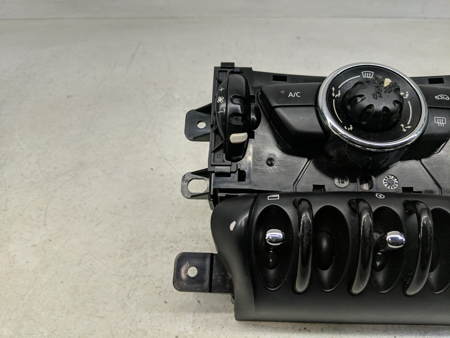 2011-2014 Mini Cooper Climate Control Module Temperature AC/Heater Replacement Fits Fits 2011 2012 2013 2014 OEM Used Auto P