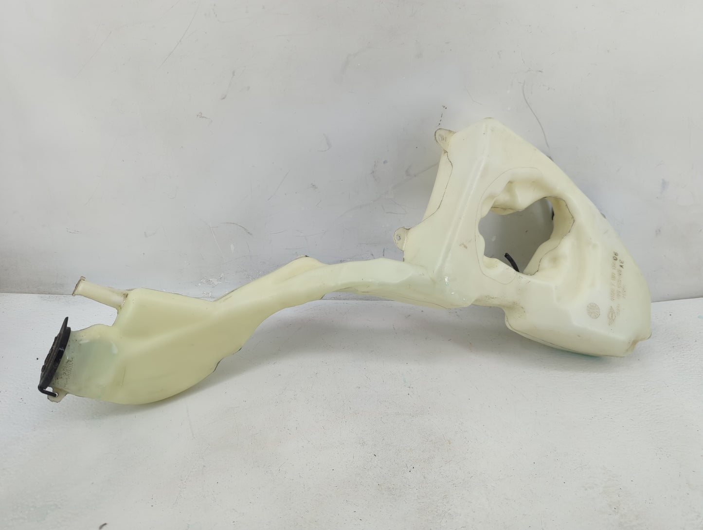 2008-2014 Mini Cooper Windshield Washer Fluid Reservoir Bottle Oem - Oemusedautoparts1.com