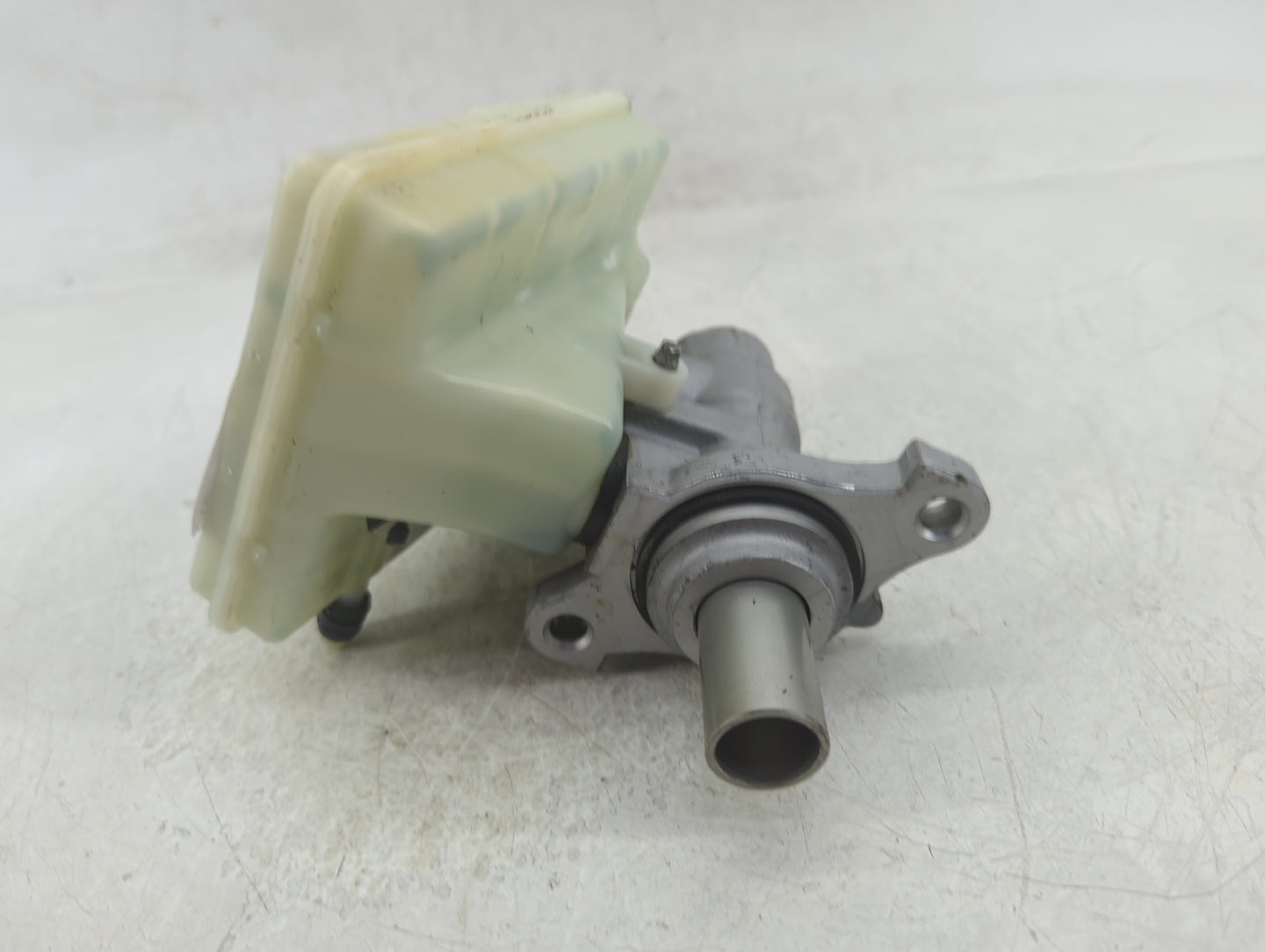 2008-2014 Mini Cooper Brake Master Cylinder 1383095 - Oemusedautoparts1.com
