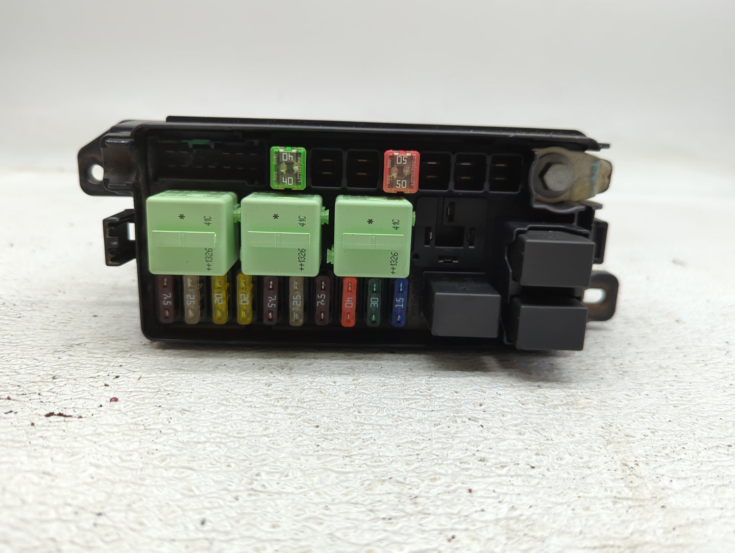 2011-2016 Mini Cooper Fusebox Fuse Box Panel Relay Module P/N:9240943-02 Fits Fits 2011 2012 2013 2014 2015 2016 OEM Used Au