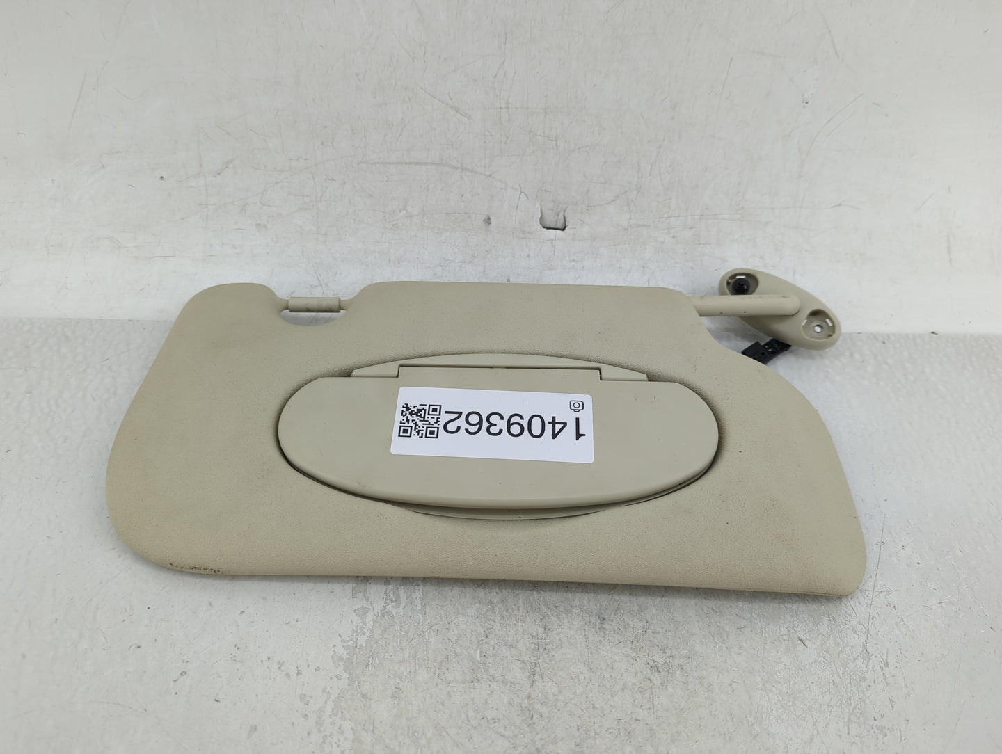 2013 Mini Cooper Sun Visor Shade Replacement Passenger Right Mirror Fits OEM Used Auto Parts - Oemusedautoparts1.com