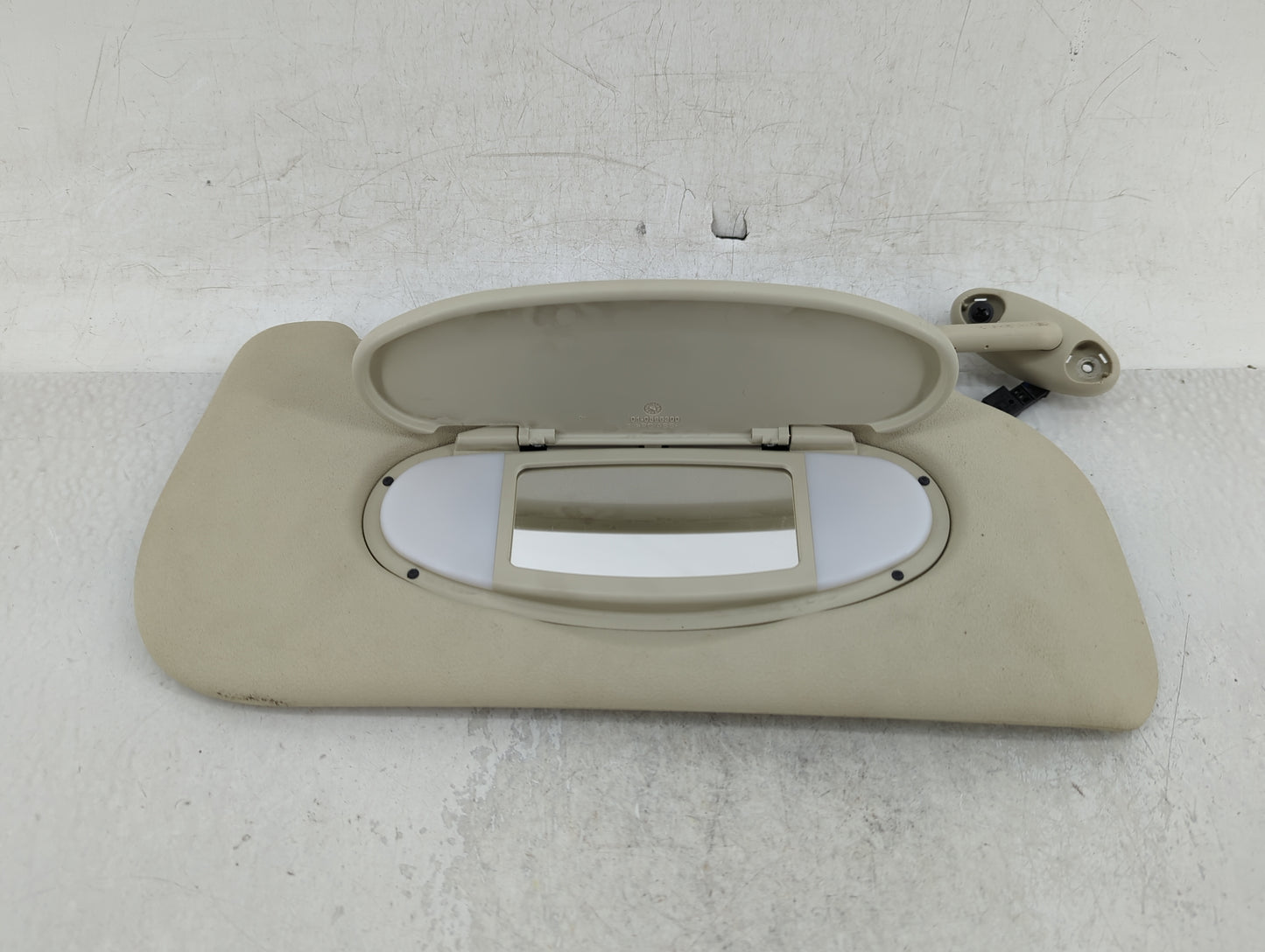2013 Mini Cooper Sun Visor Shade Replacement Passenger Right Mirror Fits OEM Used Auto Parts - Oemusedautoparts1.com