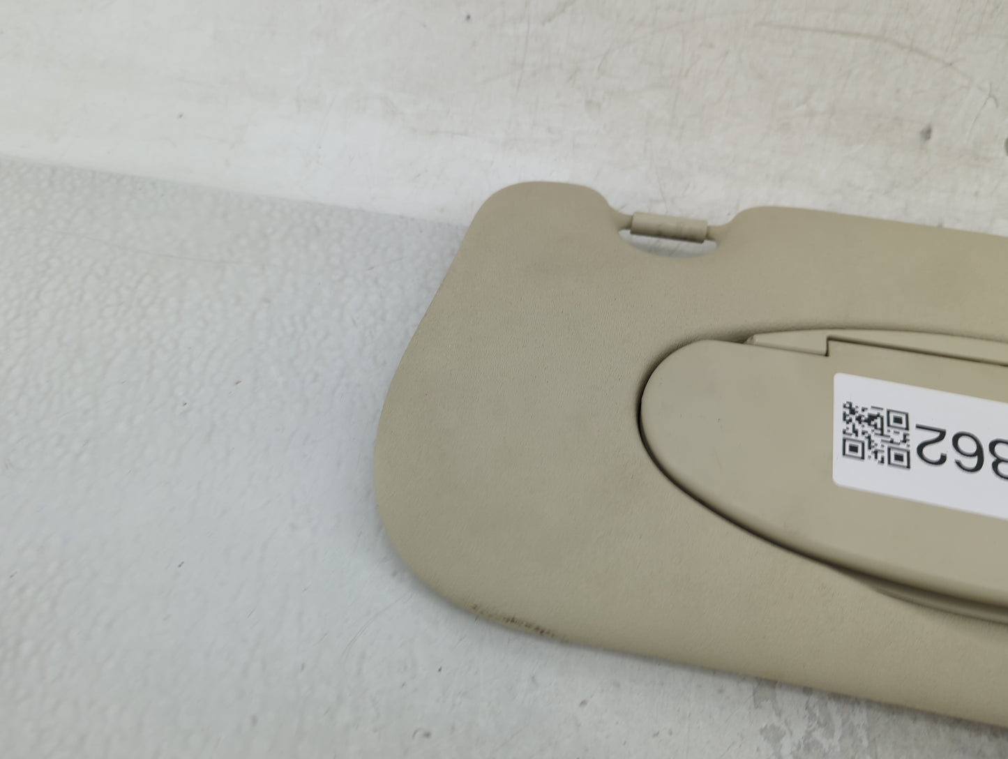 2013 Mini Cooper Sun Visor Shade Replacement Passenger Right Mirror Fits OEM Used Auto Parts - Oemusedautoparts1.com