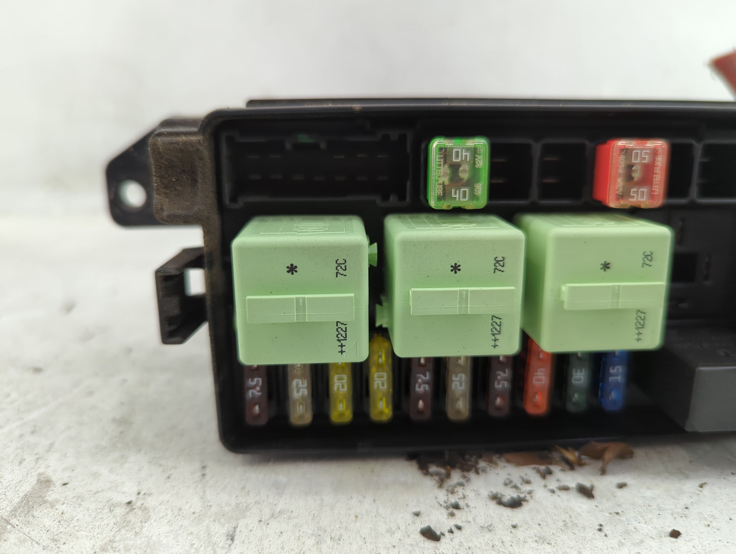 2011-2016 Mini Cooper Fusebox Fuse Box Panel Relay Module P/N:172360-10 9240946-01 Fits Fits 2011 2012 2013 2014 2015 2016 O