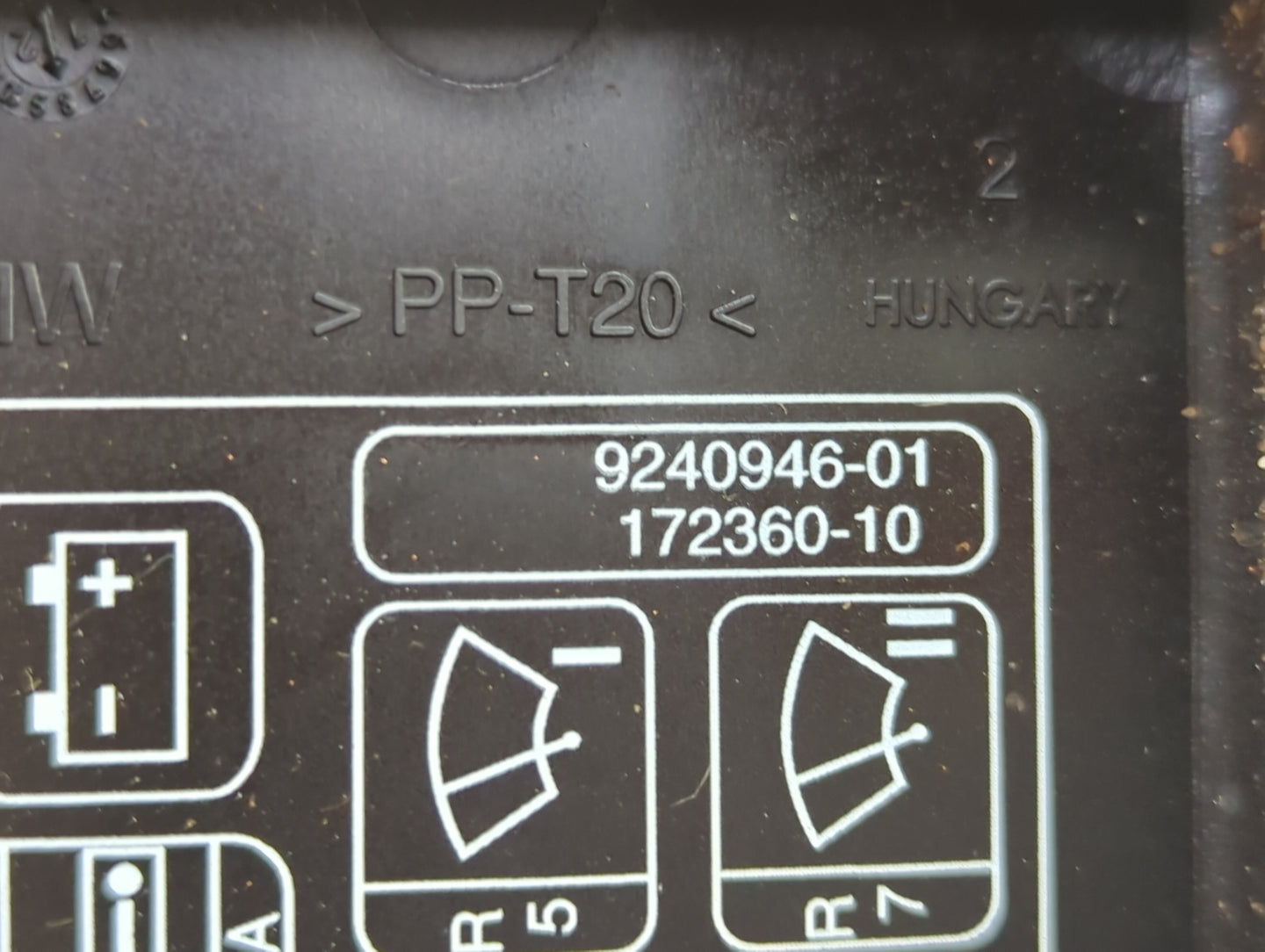 2011-2016 Mini Cooper Fusebox Fuse Box Panel Relay Module P/N:172360-10 9240946-01 Fits Fits 2011 2012 2013 2014 2015 2016 O