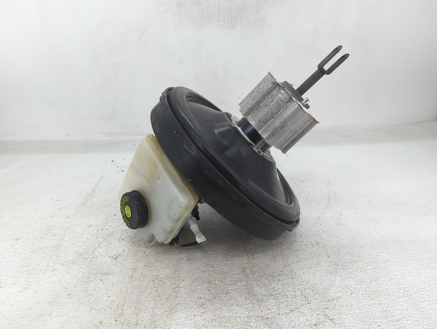 2008-2014 Mini Cooper Brake Master Cylinder 1424009 - Oemusedautoparts1.com