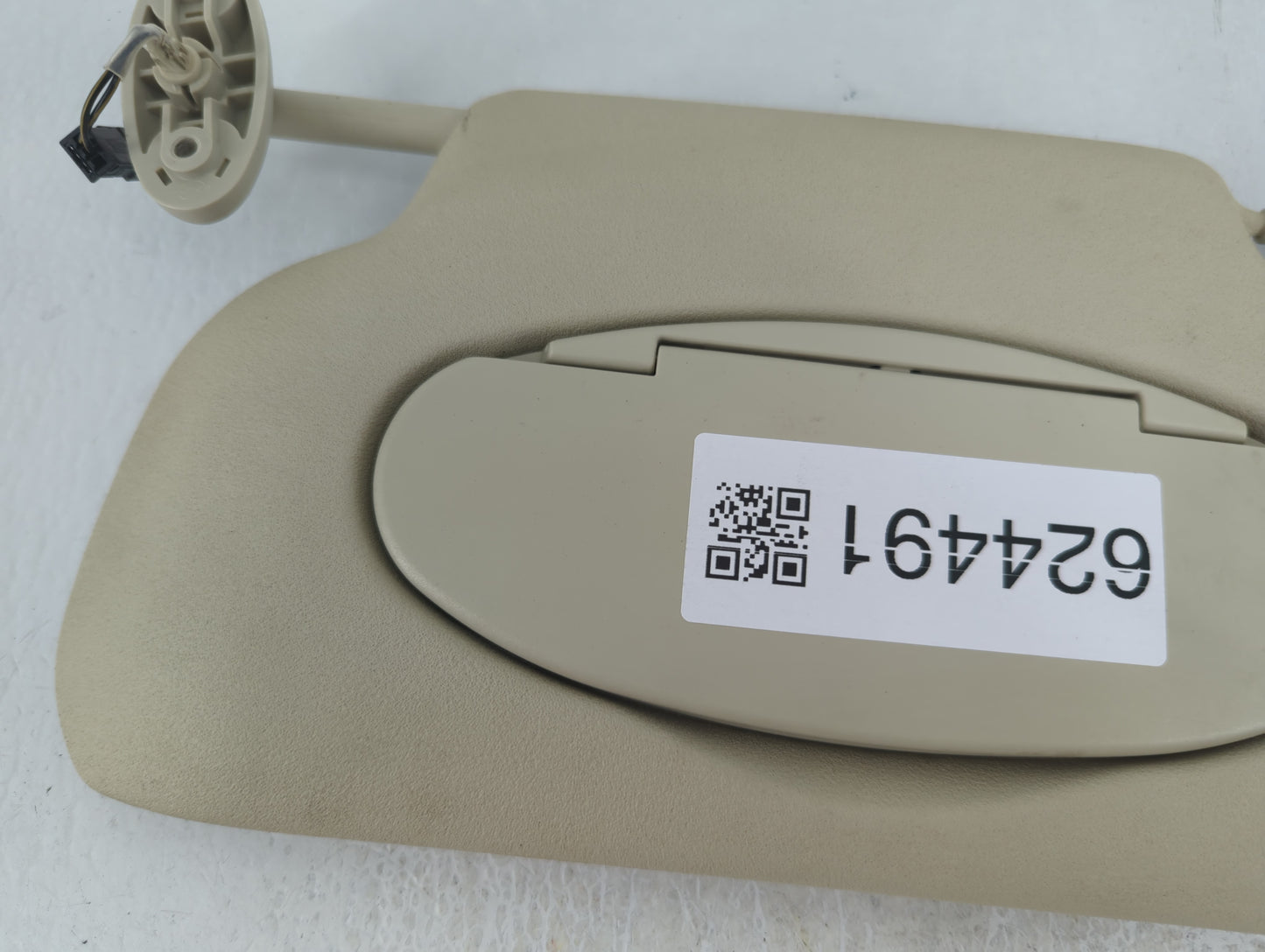 2013 Mini Cooper Sun Visor Shade Replacement Passenger Right Mirror Fits OEM Used Auto Parts - Oemusedautoparts1.com
